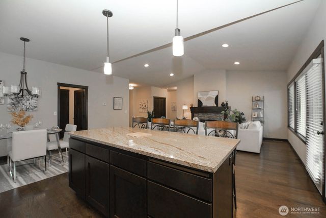 7517 Broadway, Everett, WA 98203