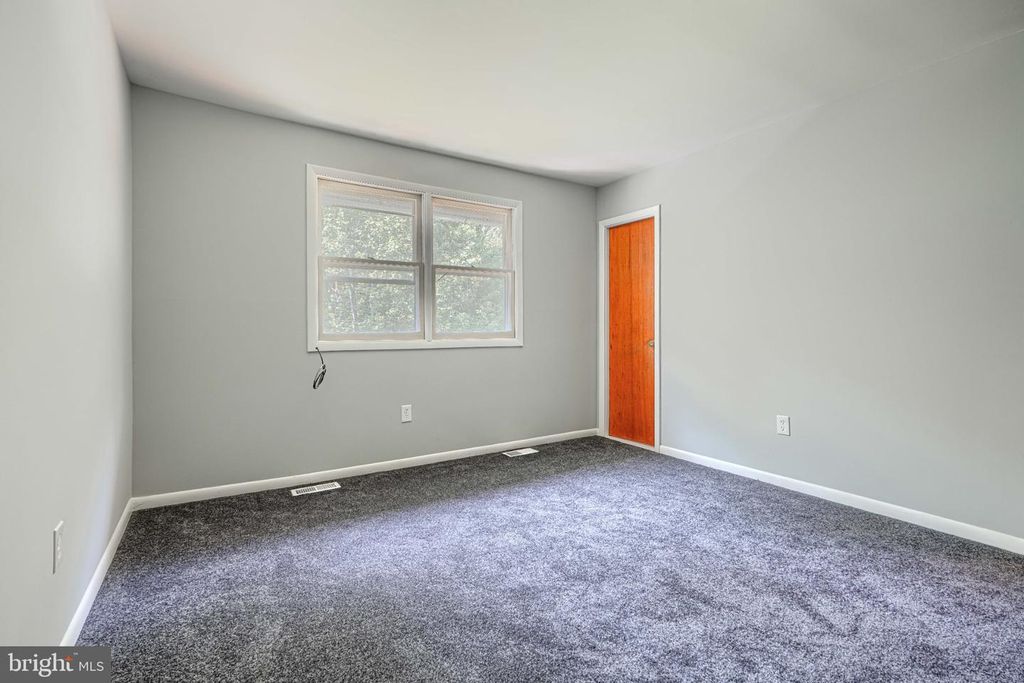 Image 14 of property listing at 234 CEDARMERE CIR, Owings Mills, MD 21117