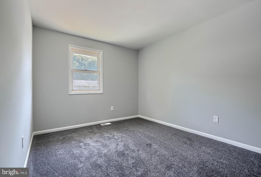 Image 20 of property listing at 234 CEDARMERE CIR, Owings Mills, MD 21117