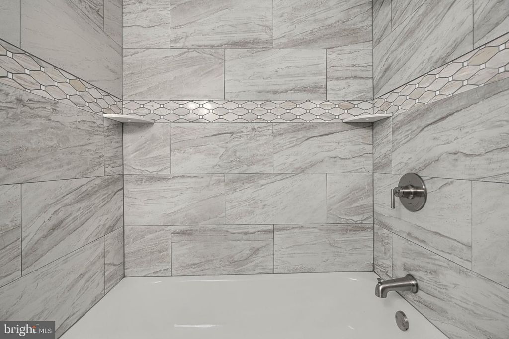 Image 23 of property listing at 234 CEDARMERE CIR, Owings Mills, MD 21117