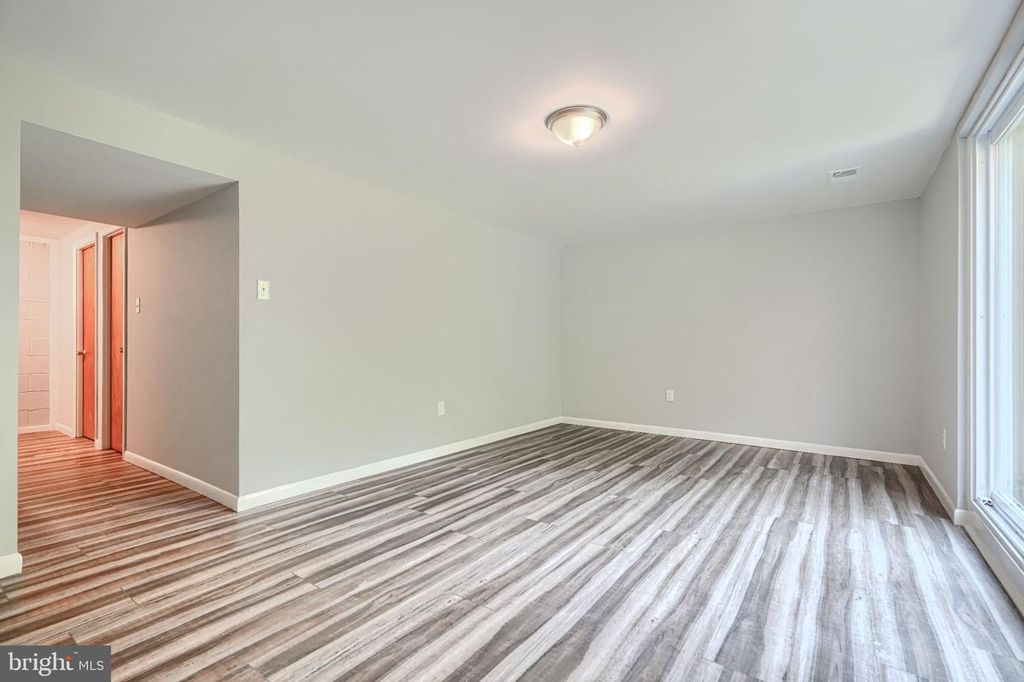 Image 27 of property listing at 234 CEDARMERE CIR, Owings Mills, MD 21117