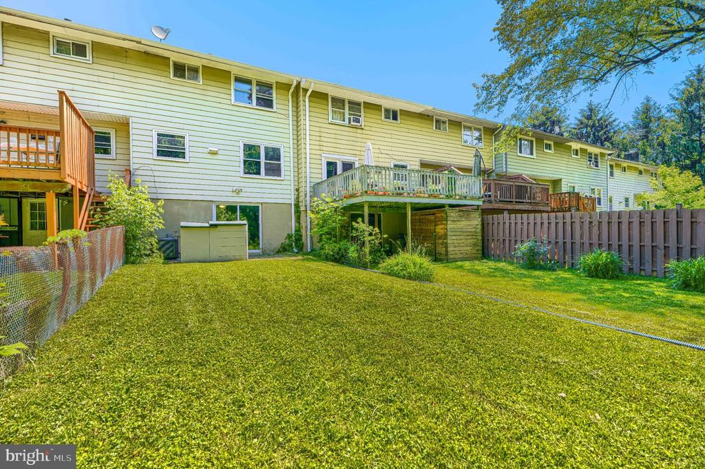 Image 31 of property listing at 234 CEDARMERE CIR, Owings Mills, MD 21117