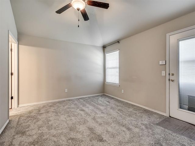 11917 SW 8th Street, Yukon, OK 73099