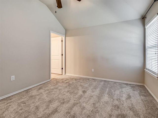 11917 SW 8th Street, Yukon, OK 73099