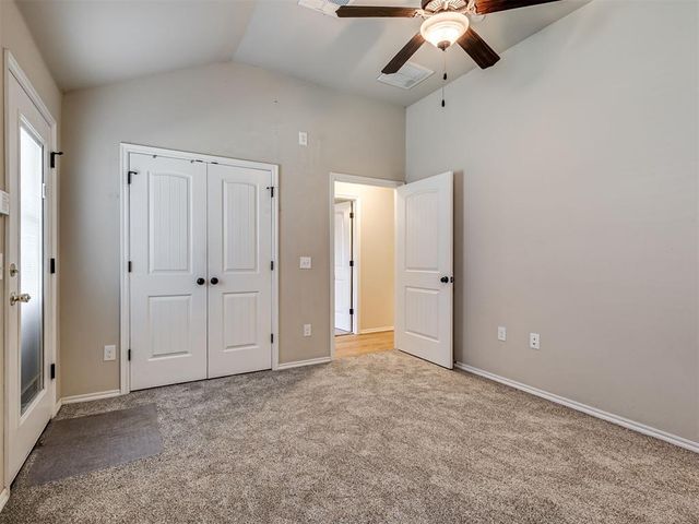 11917 SW 8th Street, Yukon, OK 73099