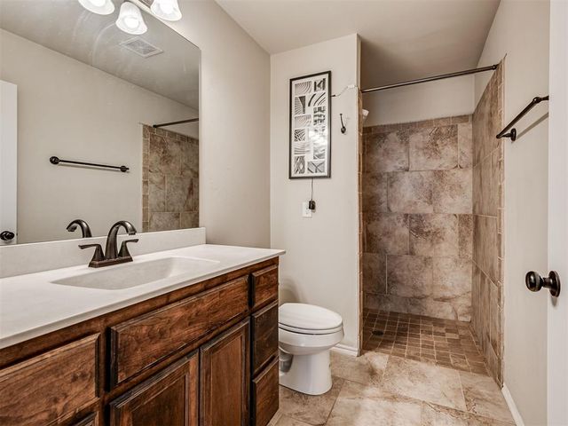 11917 SW 8th Street, Yukon, OK 73099