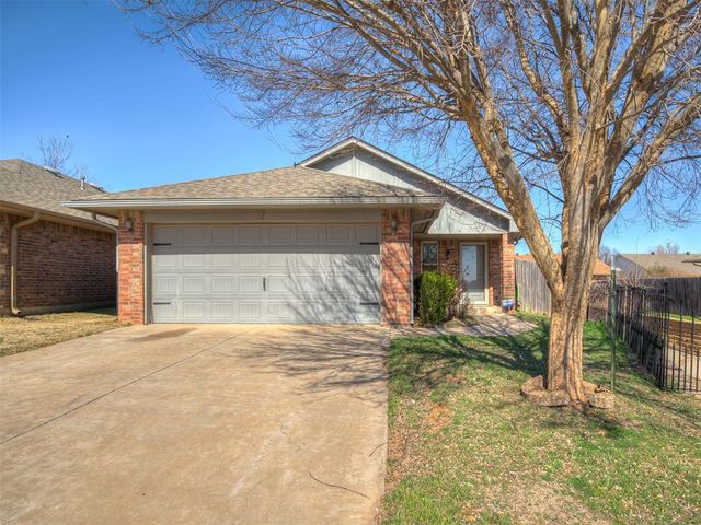 11917 SW 8th Street, Yukon, OK 73099