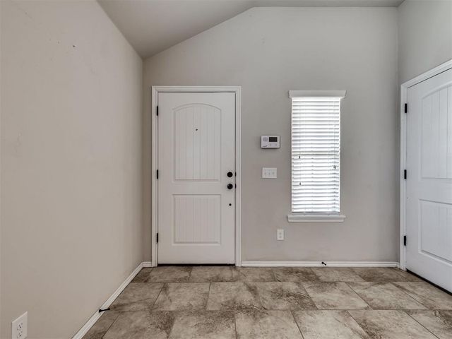 11917 SW 8th Street, Yukon, OK 73099