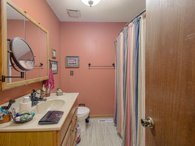 15425 E 45th Terrace, Independence, MO 64055