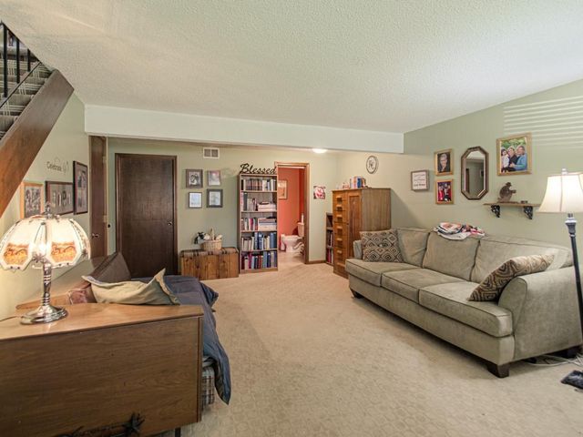 15425 E 45th Terrace, Independence, MO 64055