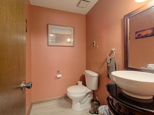 15425 E 45th Terrace, Independence, MO 64055
