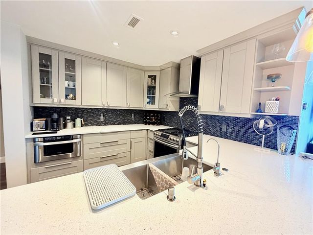 3338 Peachtree Road NE 2303, Atlanta, GA 30326