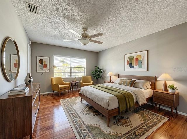 9209 SEMINOLE BOULEVARD 32, Seminole, FL 33772