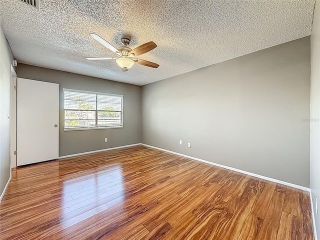 9209 SEMINOLE BOULEVARD 32, Seminole, FL 33772