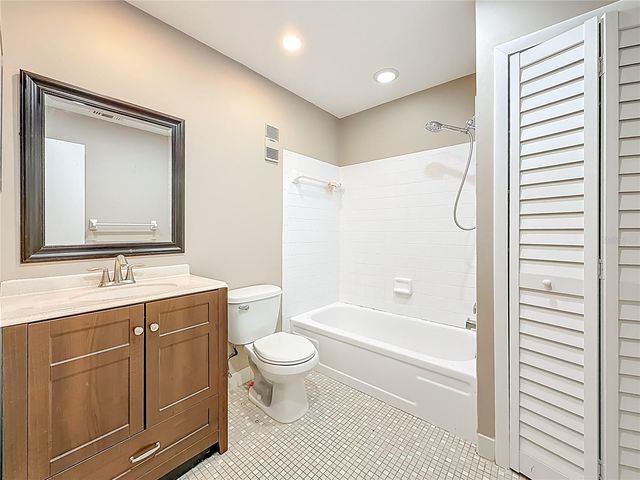 9209 SEMINOLE BOULEVARD 32, Seminole, FL 33772