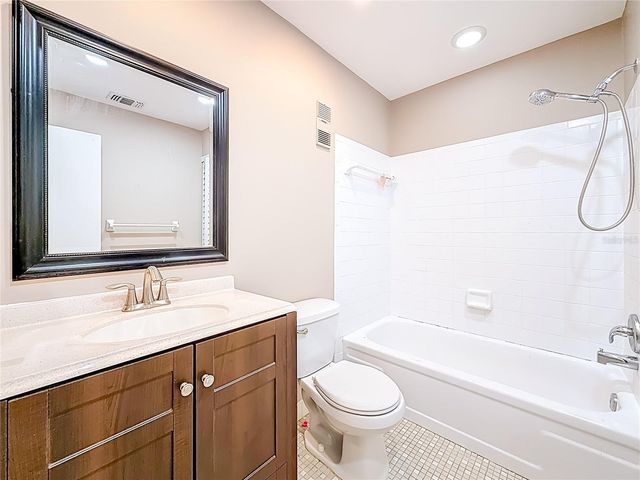 9209 SEMINOLE BOULEVARD 32, Seminole, FL 33772