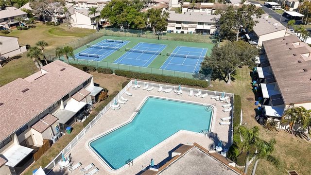 9209 SEMINOLE BOULEVARD 32, Seminole, FL 33772