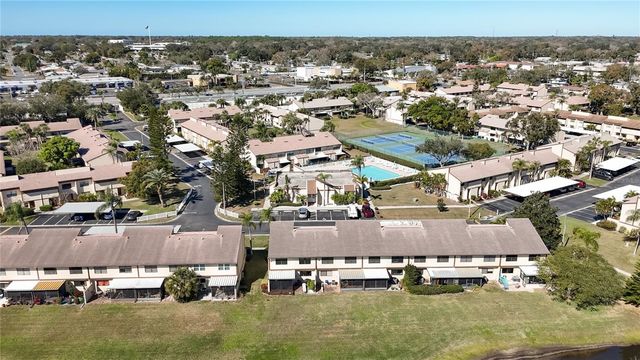 9209 SEMINOLE BOULEVARD 32, Seminole, FL 33772