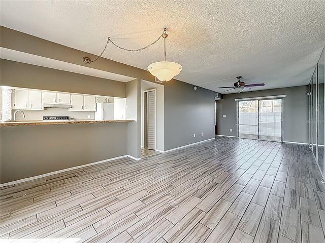 9209 SEMINOLE BOULEVARD 32, Seminole, FL 33772