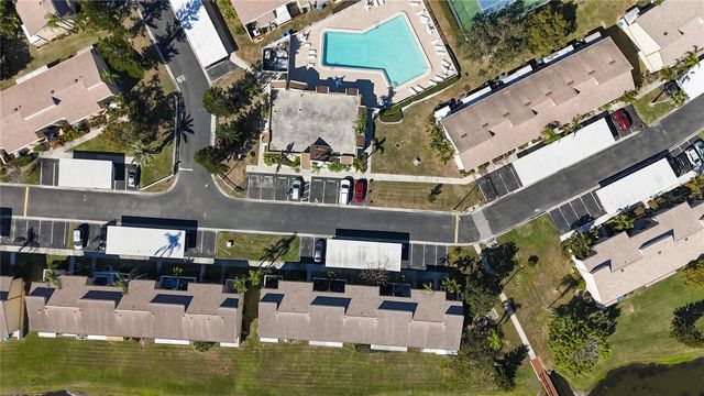 9209 SEMINOLE BOULEVARD 32, Seminole, FL 33772