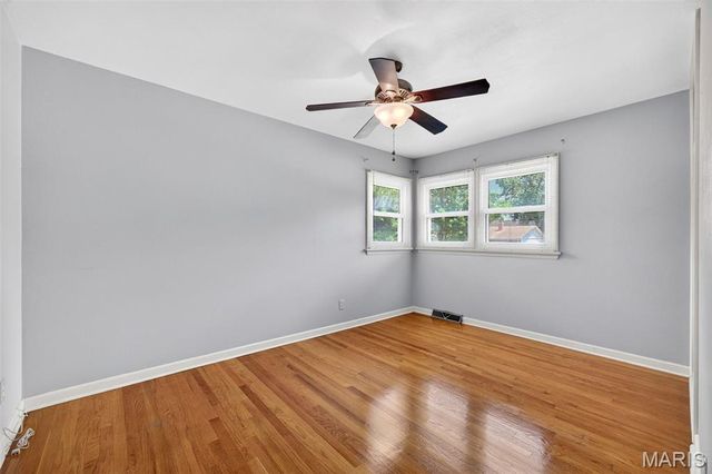 4849 Mohegan Drive, St Louis, MO 63123