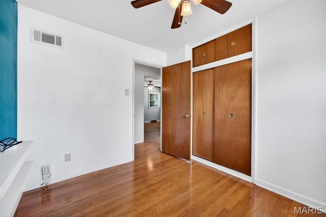 4849 Mohegan Drive, St Louis, MO 63123
