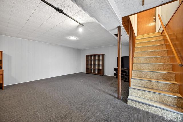 4849 Mohegan Drive, St Louis, MO 63123