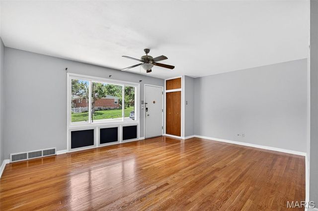 4849 Mohegan Drive, St Louis, MO 63123
