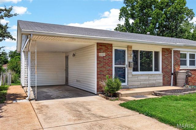 4849 Mohegan Drive, St Louis, MO 63123
