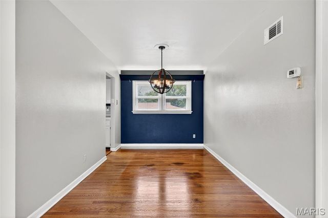 4849 Mohegan Drive, St Louis, MO 63123