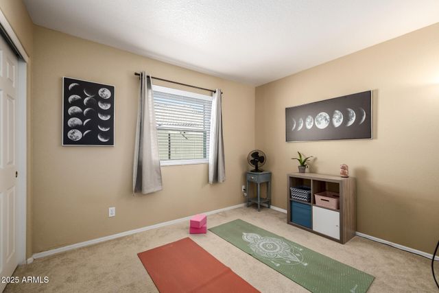 1675 E ROBIN Lane, Gilbert, AZ 85296