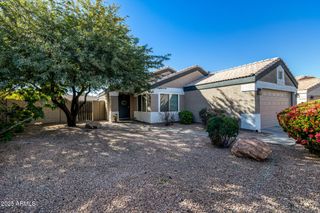1675 E ROBIN Lane, Gilbert, AZ 85296