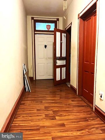 914 POINT ST, Camden, NJ 08102