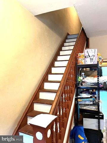 914 POINT ST, Camden, NJ 08102