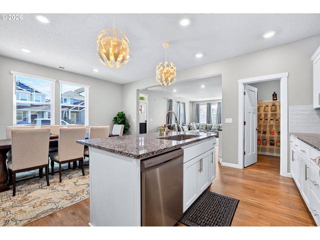31045 Nw BROOKING St, North Plains, OR 97133