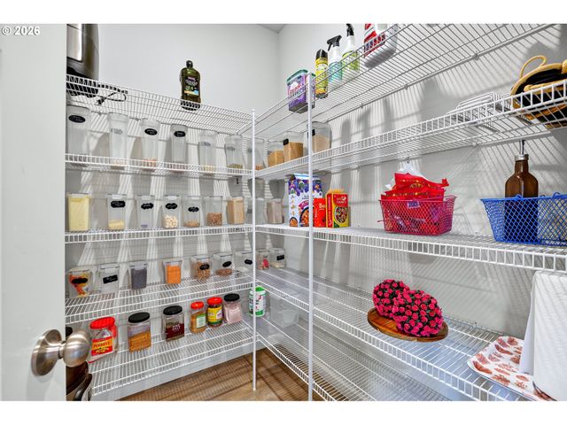 31045 Nw BROOKING St, North Plains, OR 97133