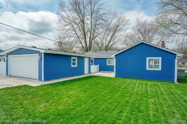 10866 Colony Road, Pinckney, MI 48169
