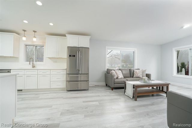 10866 Colony Road, Pinckney, MI 48169