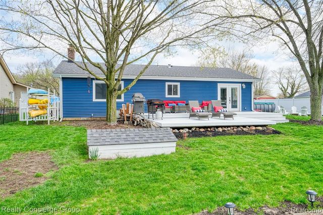 10866 Colony Road, Pinckney, MI 48169