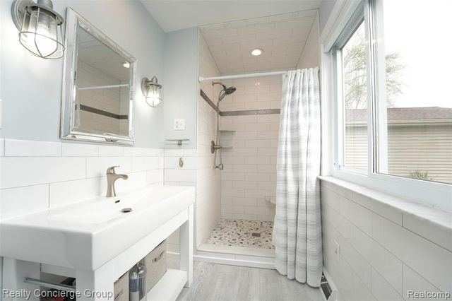10866 Colony Road, Pinckney, MI 48169