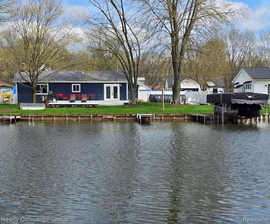 10866 Colony Road, Pinckney, MI 48169