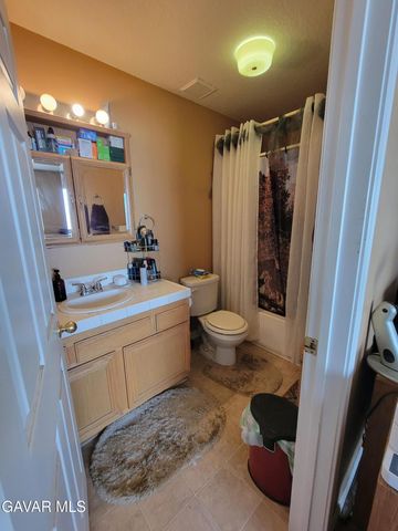 10216 E Avenue R 10, Littlerock, CA 93543