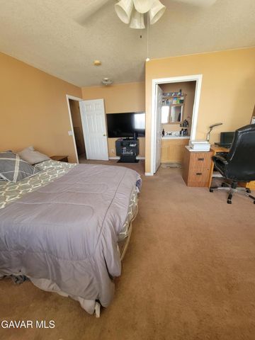 10216 E Avenue R 10, Littlerock, CA 93543