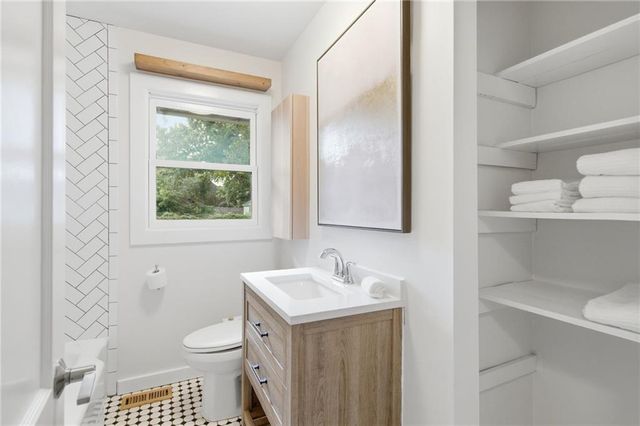 2744 Craigie Avenue, Decatur, GA 30030
