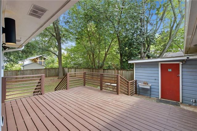 2744 Craigie Avenue, Decatur, GA 30030