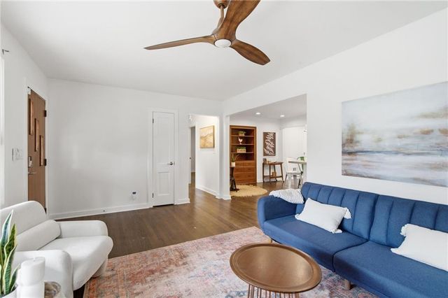 2744 Craigie Avenue, Decatur, GA 30030