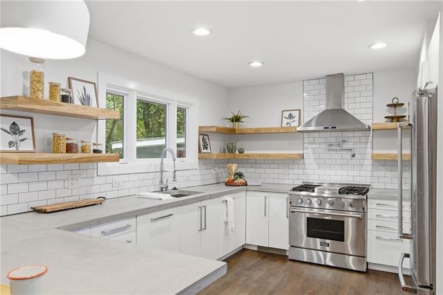 2744 Craigie Avenue, Decatur, GA 30030