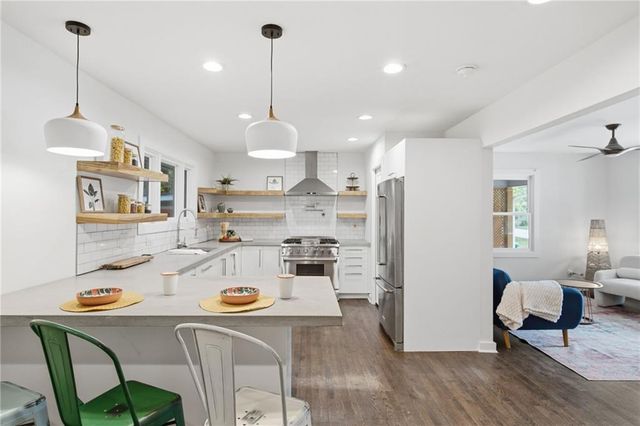 2744 Craigie Avenue, Decatur, GA 30030