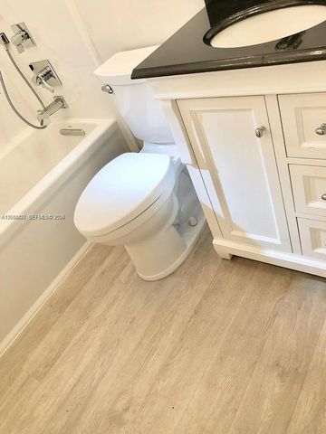 2140 NE 180th St, North Miami Beach, FL 33162