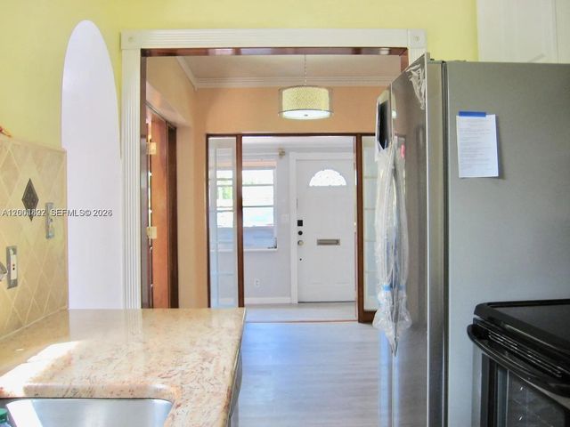 2140 NE 180th St, North Miami Beach, FL 33162